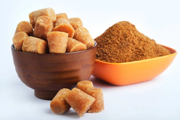 6 Amazing Health Benefits of Jaggery